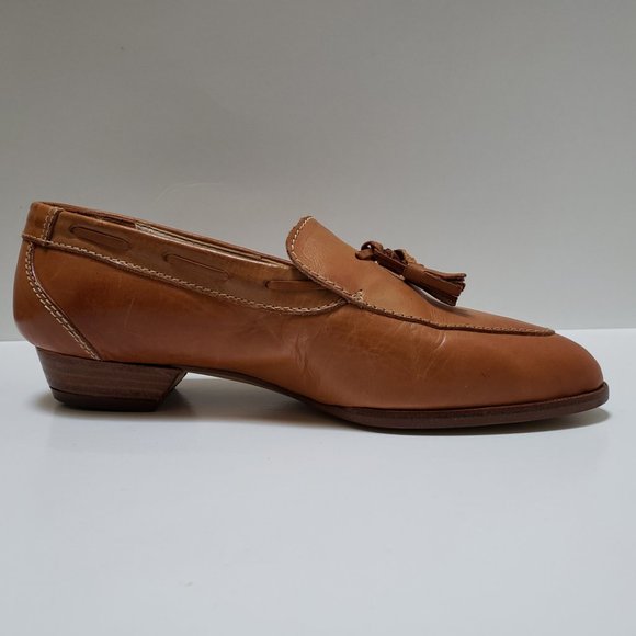 Eldita's Tassel Loafers Size 6B in Tan Color - Picture 4 of 14
